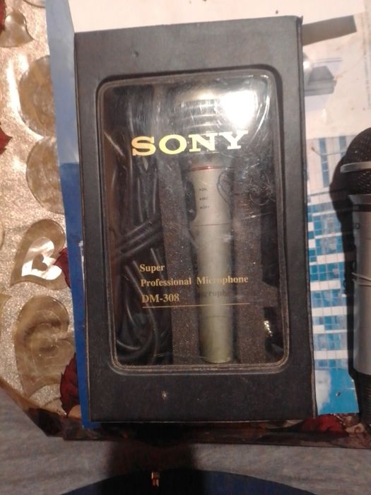 Микрофон SONY professional DM-308.