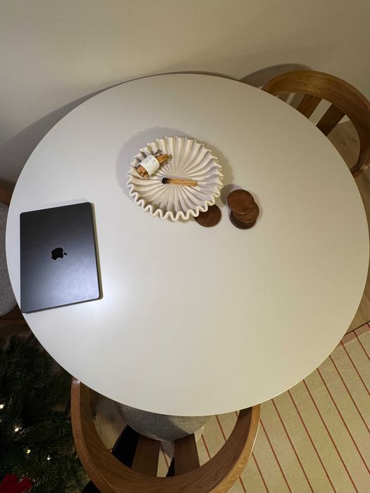 Stół okrągły biały jadalnia salon design, loft