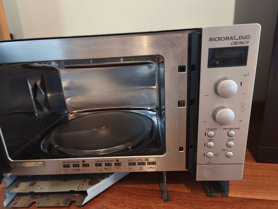 Microondas AEG Duo Crunch