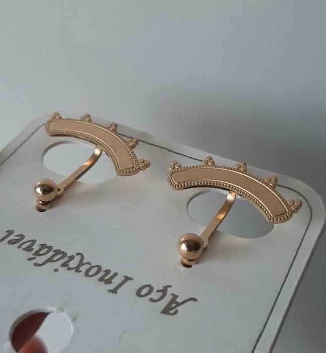 Colecção de 3 pares de brincos dourados em aço inoxidável - NOVOS