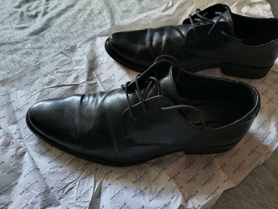 Buty eleganckie.