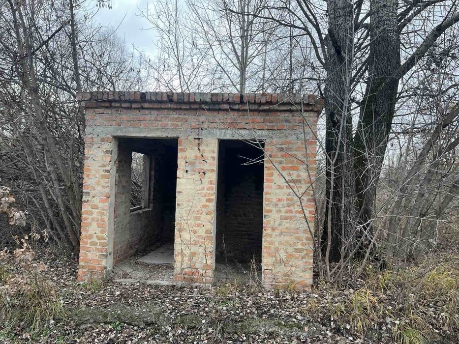 Продам комплекс будівель с.Бірки