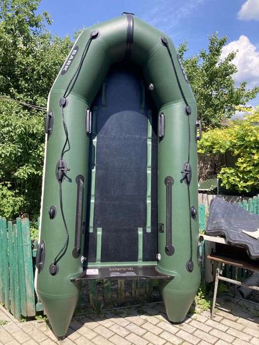 Лодка BARK BT 290