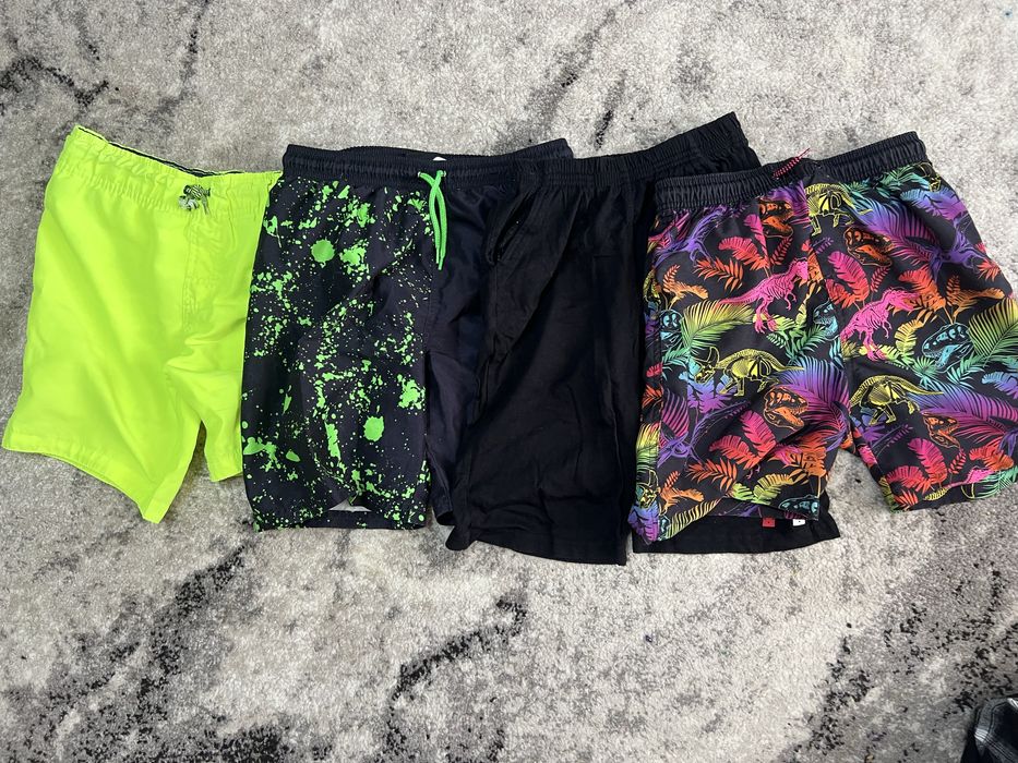 Продам речі на хлопця 10-12 років, штани, джинси, куртки, шорти