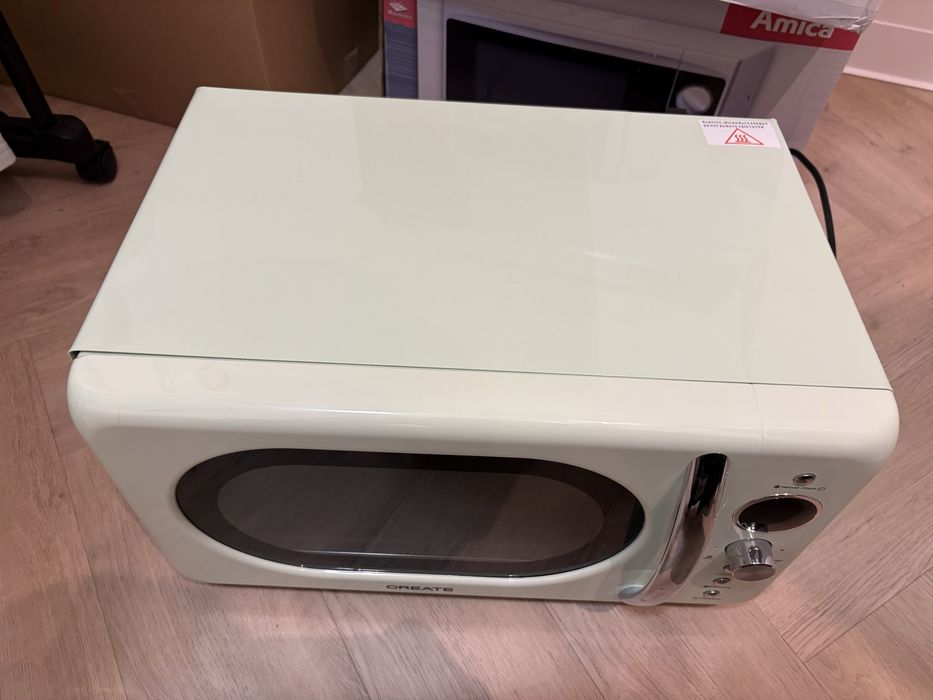 Kuchenka mikrofalowa CREATE