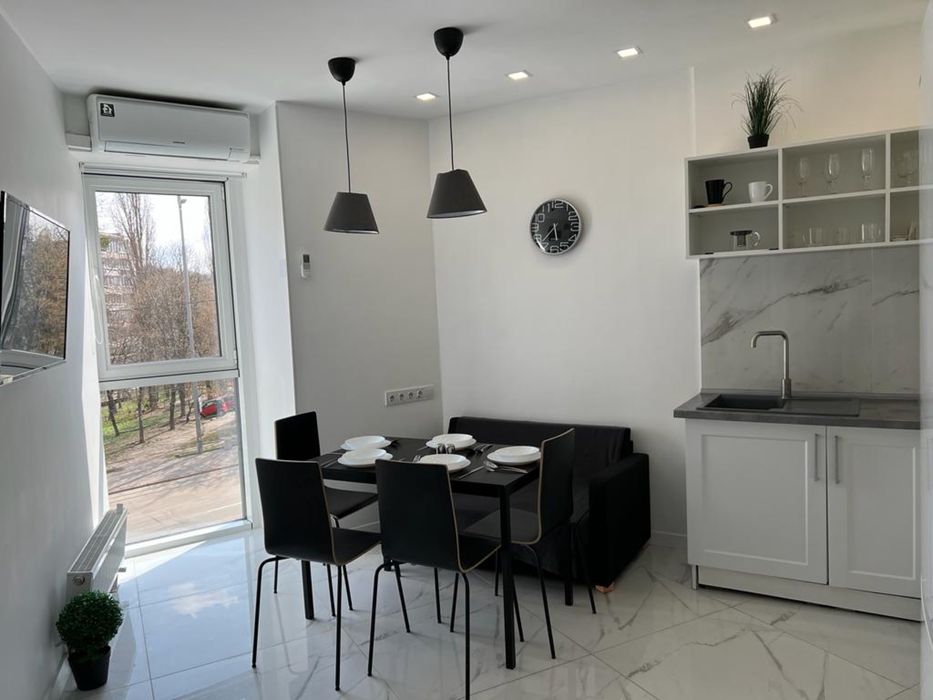 Подобово 3х кімнатна квартира біля ЖД.в ЖК квартет