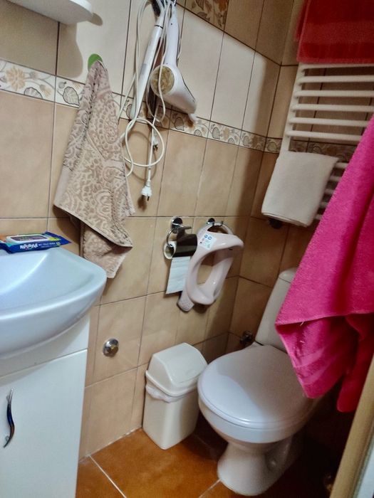 Продається квартира в частині будинку в самому центрі міста. Чортків