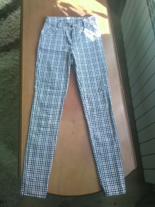 Spodnie XS, mniejsze S, 2 pary
