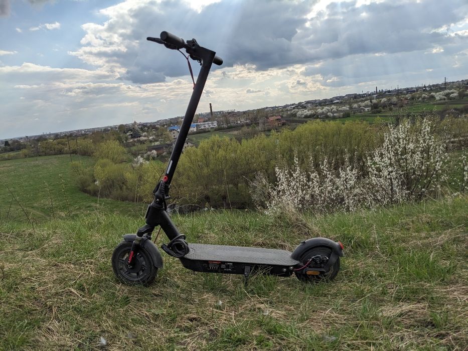 Продаю самокат Теcros