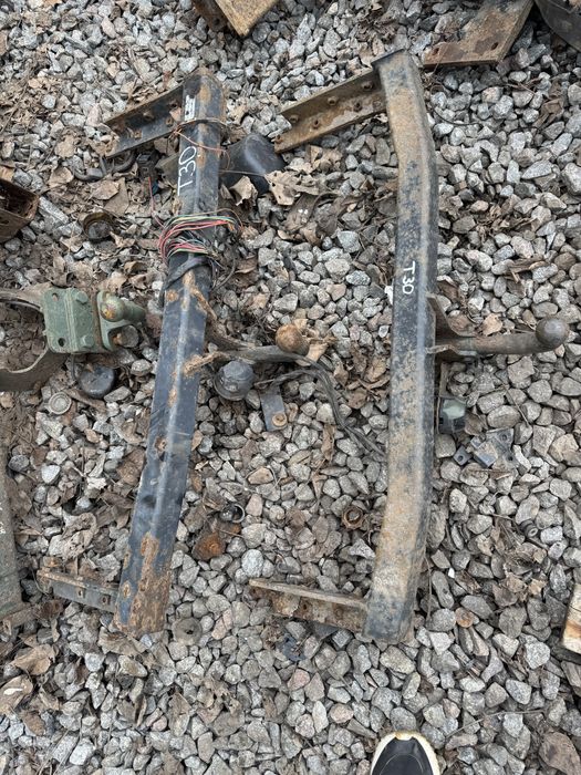 Фаркоп прицепное оригинал Nissan Xtrail T30 Икстрейл фаркоп 01-06г