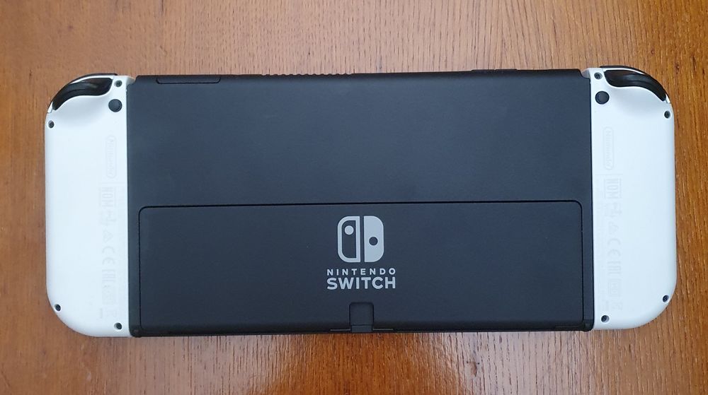 Nintendo Switch Oled como nova