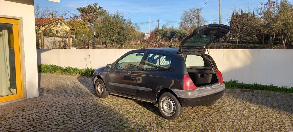 Renault Clio II 1.9 Diesel ano 2000