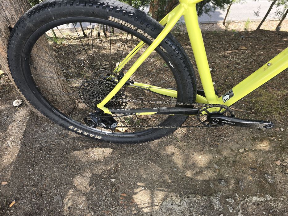 Scott scale 29 L usada 12x1v com rock shox