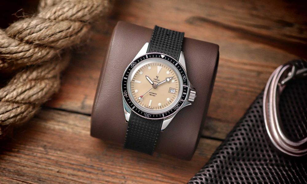 YEMA Superman Heritage YSUP25A39-ERBIS - 39 mm Zegarek Męski