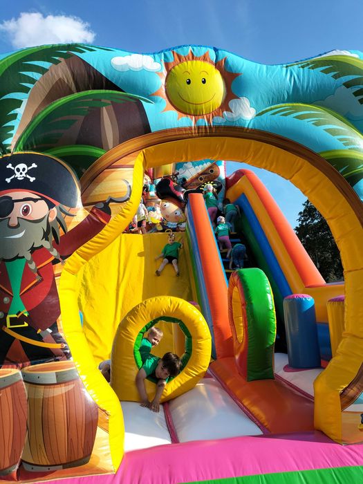 Wynajem Dmuchańca, Zjeżdżalni Dmuchanych,Dmuchaniec,Namioty Ekspresowe