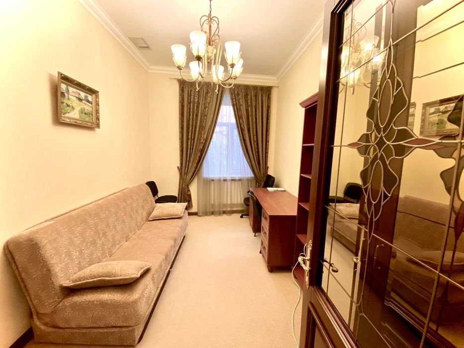 Оренда, вул. Михайлівська, 4 к. 180 м2, від господині, шикарна