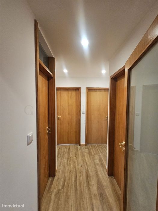 Apartamento T3 Remodelado em Condomínio Fechado | Grijó