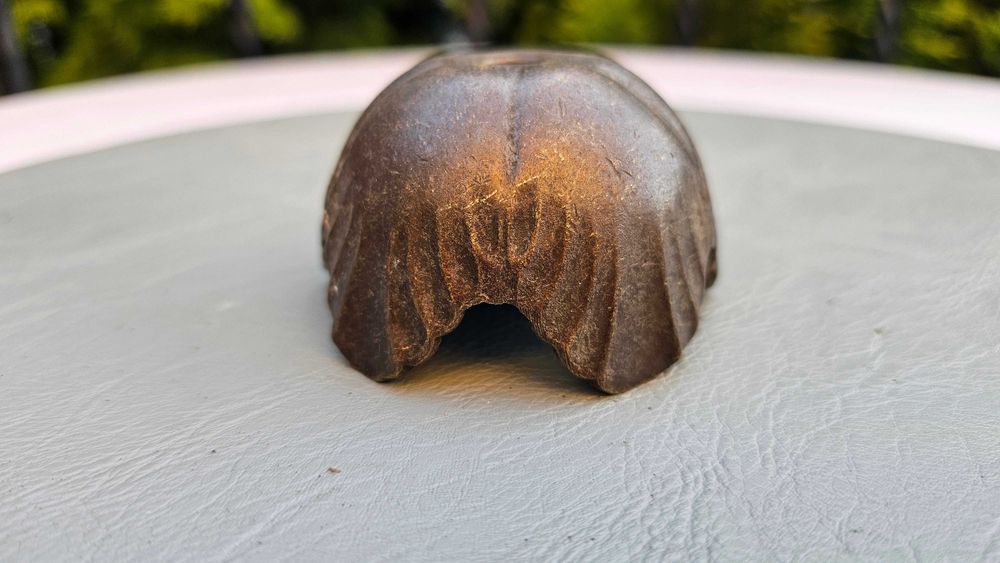 Stara mosiężna rozeta,podkloszówka,część śr.73 mm.kwiat,mosiądz lany