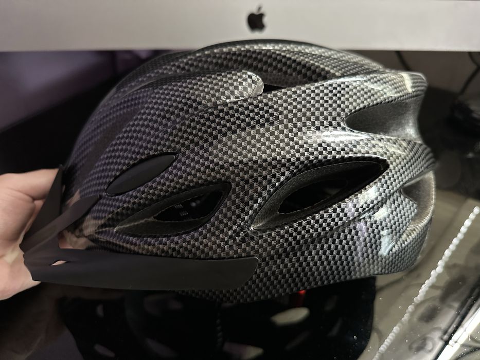 Шолом Велосипедний Дорослий Карбонового окрасу Шлем (Rozetka 1399грн)