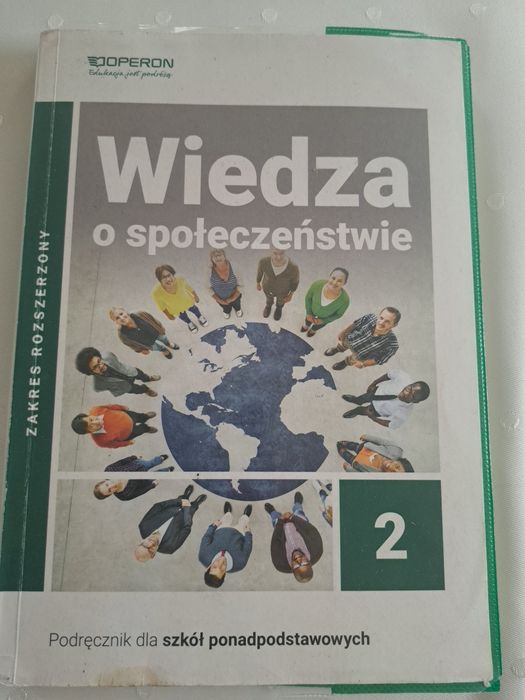 Wiedzą o społeczeństwie zakres rozszerzony 1-3