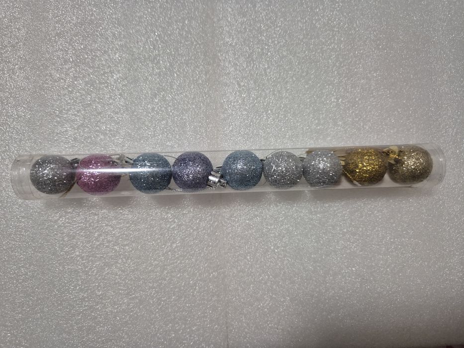 Новогодние игрушки, дождик