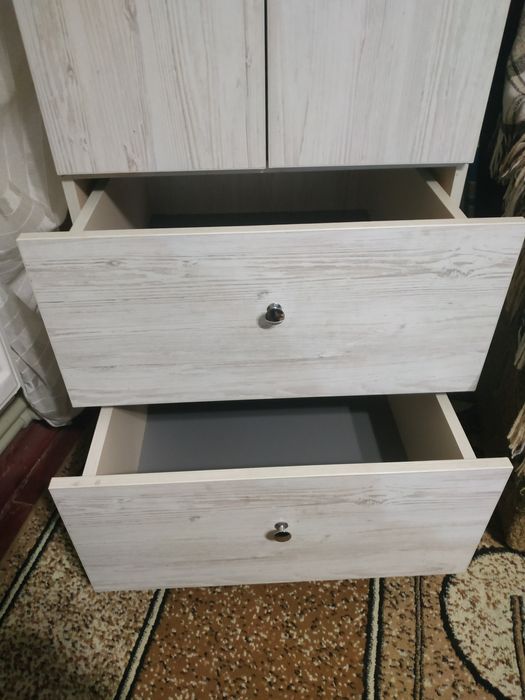 Шафа для зберігання одягу