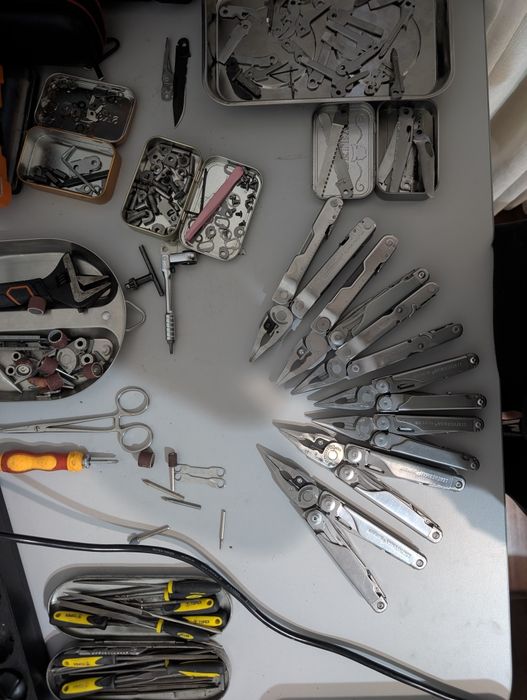 Leatherman wave.