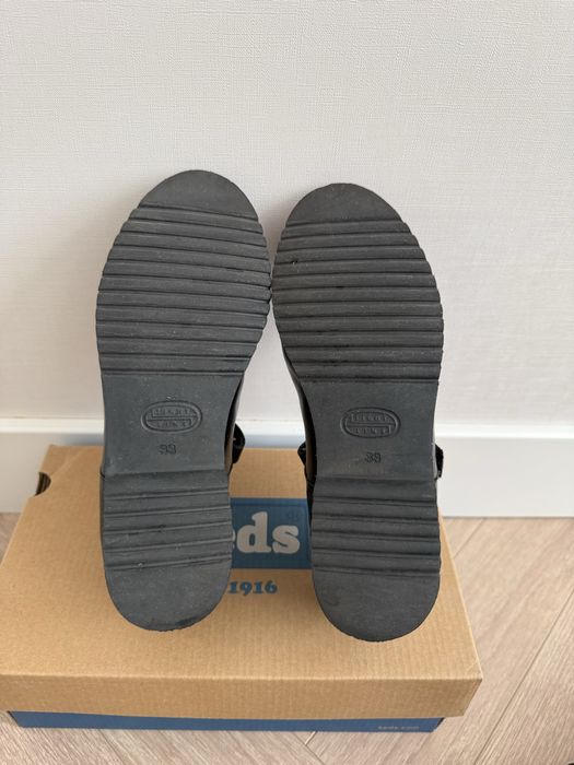 Туфлі дитячі. Шкіряні . Р.33