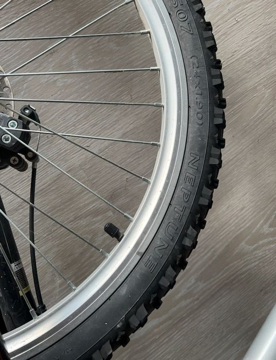 Rower Młodzieżowym srebrny