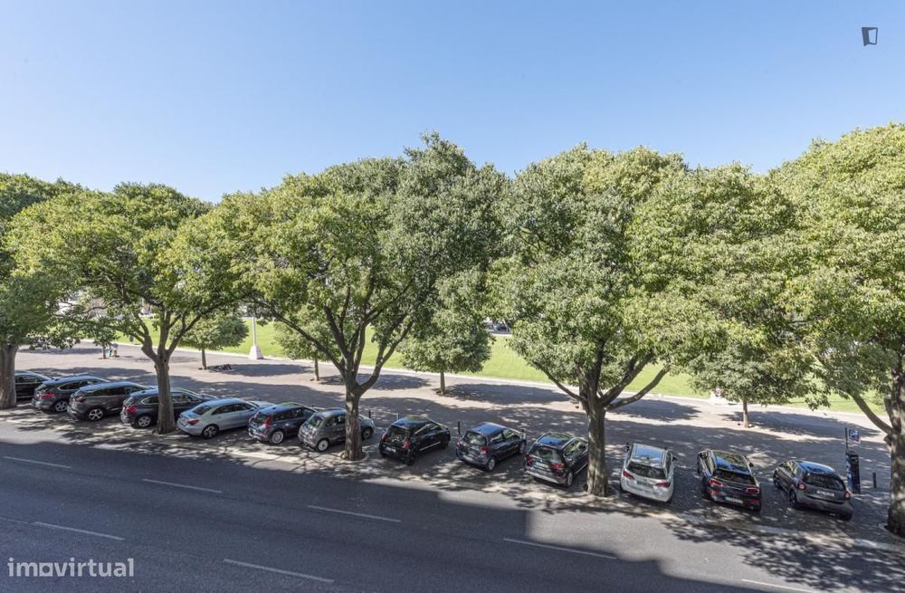 Quarto - localizado em Alameda Lisbon