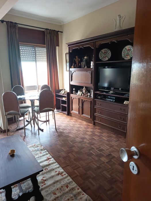 Arrenda-se Apartamento T2 Santarém