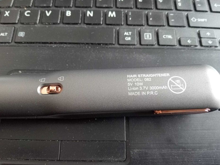 Prancha de Cabelo Sem Fios (Cordless) 2 em 1 - Modelo 082 - NOVA