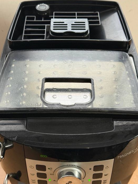 Кавомашина DeLonghi Magnifica S – автоматична, робоча
