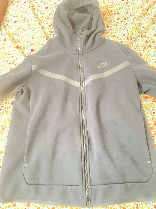 Nike tech fleece preto