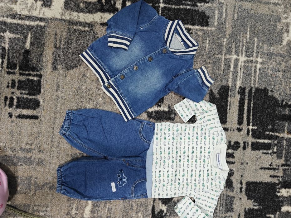 Джинсовий костюм 2-4 місяці