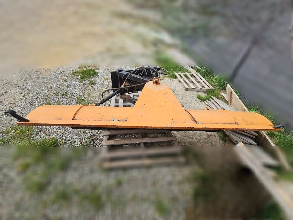 pług śnieżny hydrauliczny 270 cm  Pro Agro