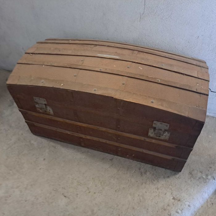 Moveis muito antigos (Ler descrição)