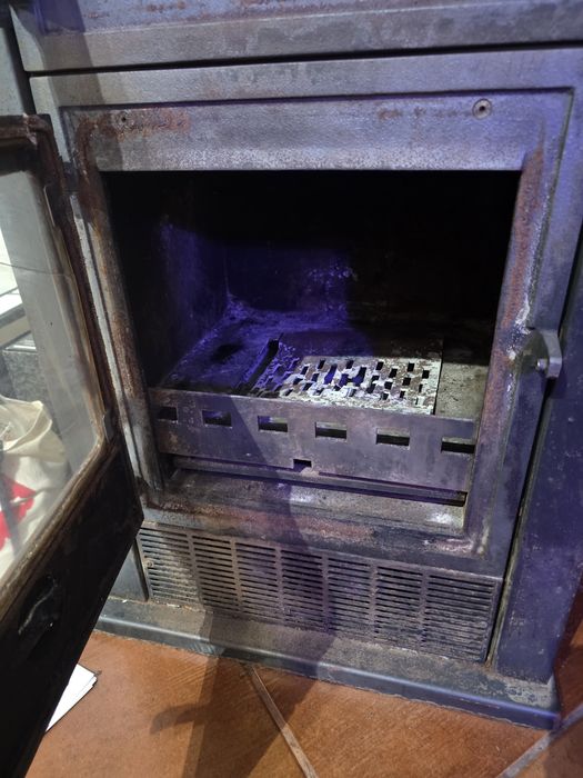 Salamandra a lenha com forno