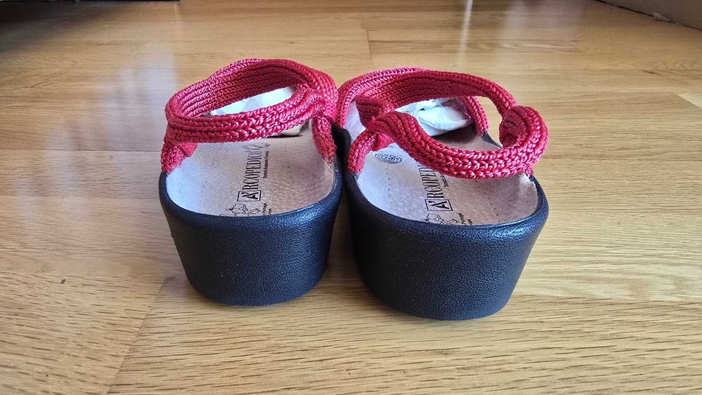 Sandálias de malha A’RCOPEDICO n.º 36 encarnado/vermelho BOM ESTADO 17€