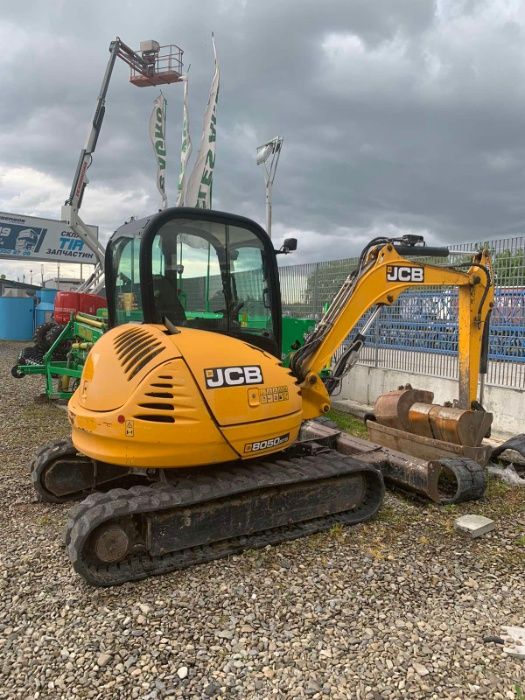 Послуги міні екскаватора, оренда міні екскаватора, оренда JCB 3CX