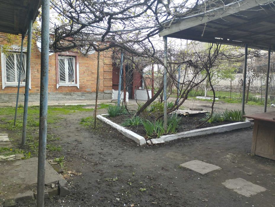 Продається будинок у смт.Сахновщина-5 хвилин до центру!