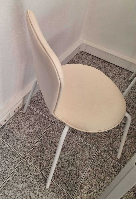 Cadeiras Pele Sintética Cor Creme - 4 un.