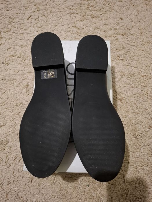 Estro нові жіночі туфлі 39 розмір