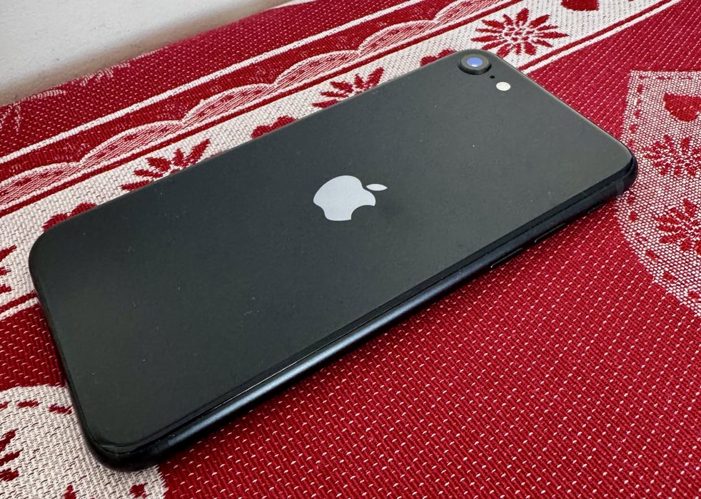 iPhone SE 2022 64GB Black - stan idealny bez blokad | kondycja bat 85%