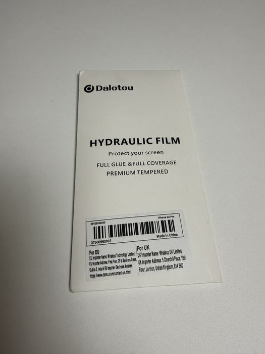 iPhone 15 Pro. Гідрогелеві плівки та скло