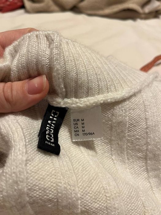 Плаття біле телпе  hm