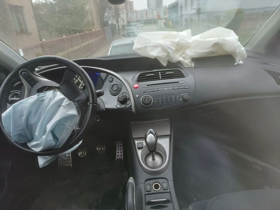 Honda Civic VIII ufo schowek panel fotel tapicerka półka zaślepka radio przycisk plastik osłona AUTO NA CZĘŚCI