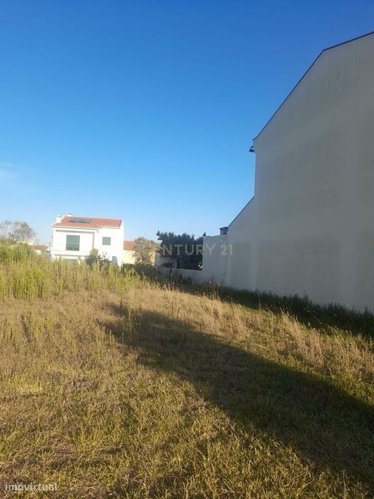 Terreno para Construção de Moradia em Urbanização próxima do Centro da