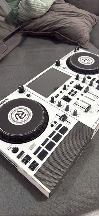 Controladora de Dj Numark mixstream pro go