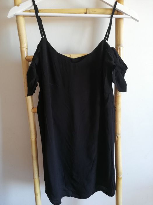 Vestido preto Bershka